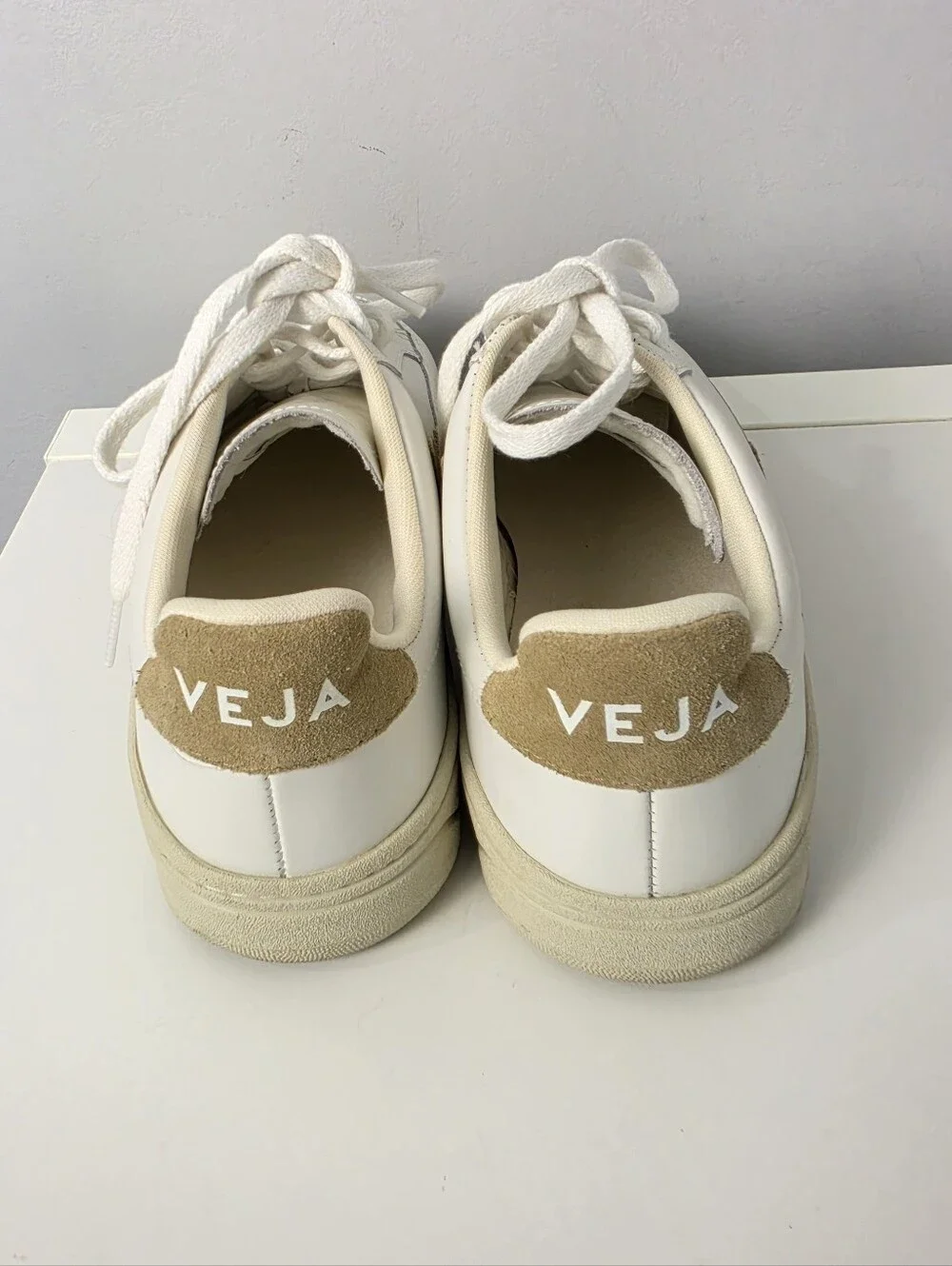 Veja V-12 Leather Suede Sneakers White Dune Size US 8 EU 39